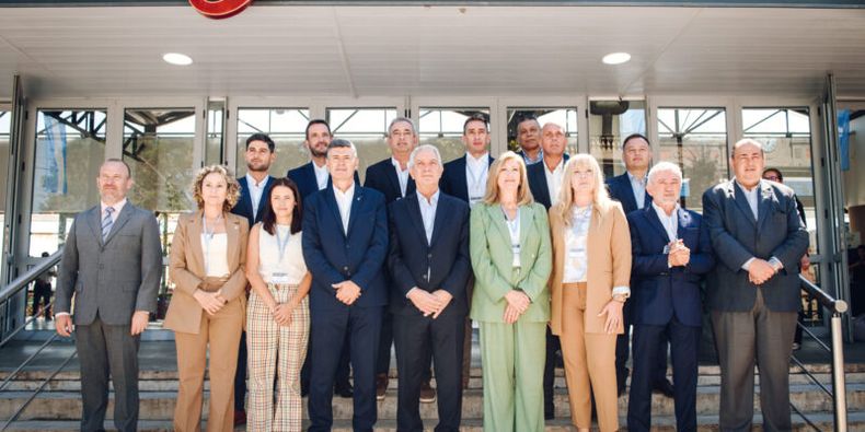 Tensión con la gestión Milei: intendentes piden su parte del impuesto a los combustibles y un municipio sanjuanino dijo presente