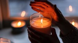 Los oficios de la muerte en San Juan: llantos pagos, la foto final al finado y los despenadores