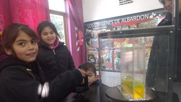 Más de 2.000 personas disfrutaron Prohibido No Tocar en Albardón