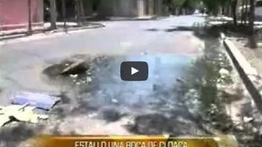 Colapsaron las cloacas y los vecinos se quejaron