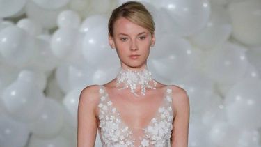 Vestidos de novia con transparencias que te mostrarán sexy