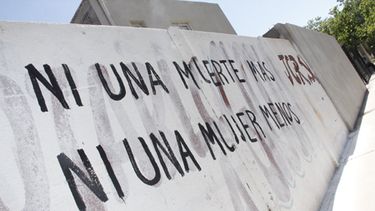 Más pintadas: Ni una muerte más, ni una menos