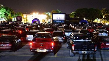 ¿Vuelven los autocines a San Juan por la crisis del coronavirus?