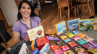 La historia de la argentina que fabrica alfajores artesanales en La Serena y exporta a Estados Unidos