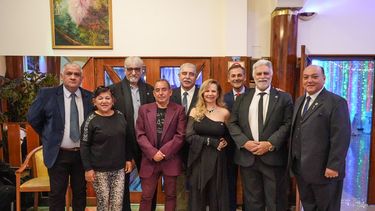 Sergio Fuentes, Betty Sperandio, Coco Reyes, Sandra Pereira, Fernando Costa, Gustavo González, Mauricio López, José Enrique Pérez Nella y Ricardo Fiorentino.&nbsp;