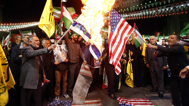 Máxima tensión: EEUU se parara para un ataque significativo de Irán