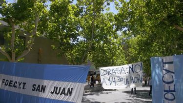 Correo Argentino: Expectativa por una reunión para terminar con el paro