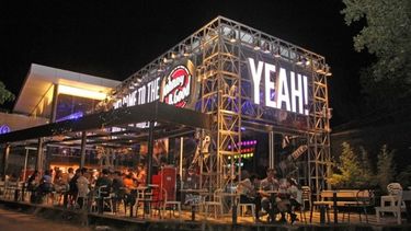 El ganador del voucher para Johnny B Good es…