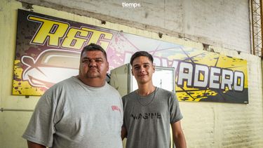 El primer lavadero 24 horas de San Juan: la parada favorita de los remiseros para comer y lavar el coche de madrugada