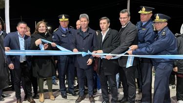 Uñac inauguró un cuartel de bomberos equipado para actuar en tres departamentos