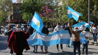 Al igual que en otras ciudades del país, la oposición se manifestó en San Juan