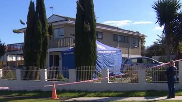 Nueva Zelanda está conmocionada por la aparición del cuerpo de dos niños en unas maletas subastadas