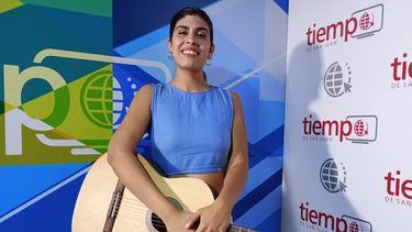 Eli Domínguez y su inspiradora guitarra estuvieron presentes en los estudios de Tiempo de San Juan TV.