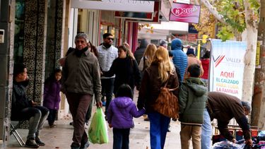 En el feriado provincial los sanjuaninos aprovecharon para hacer compras del día del padre