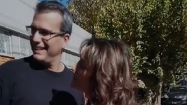 Lo conoció militando en la facultad, se enamoró y ahora lo acompañó en un día clave de su vida