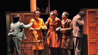 La obra Morir en Familia sube a escena en Buenos Aires