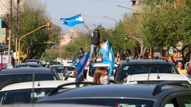 Domingo movido con marchas en San Juan: una a favor y otra en contra de la cuarentena Domingo movido con marchas en San Juan: una a favor y otra en contra de la cuarentena