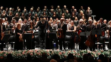 El Bicentenario brilló en su segundo aniversario