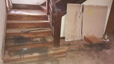 Vándalos rompieron el edificio del viejo hotel de Barreal: mirá cómo quedó