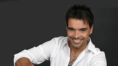 A pesar de la crisis… el show debe continuar