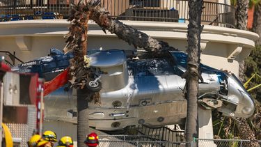Video: la terrible caída de un helicóptero en California dejó al menos 5 heridos