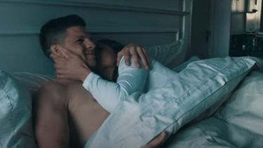 El nuevo hit de Omega, con un ¡futbolista de Desamparados como protagonista!