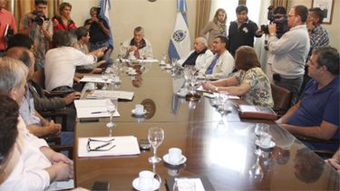 Gioja anunció un gran paquete de medidas para darles una mano a los evacuados