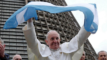Mirá el impresionante homenaje del Olympique de Marsella al papa Francisco