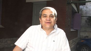 Ex alumnos de la Escuela de Comercio se solidarizan con los alumnos estafados