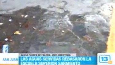 Líquidos cloacales inundaron la escuela Normal Sarmiento