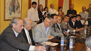 Con fondos mineros terminarán el polideportivo de Jáchal