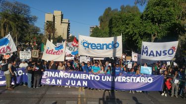 Video: desde arriba, así fue la Marcha Federal Universitaria en San Juan