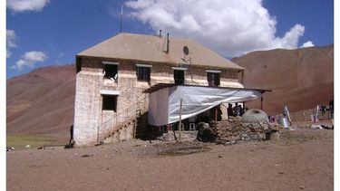 Macri aún no define si va a Sardina, a Calingasta o al hito limítrofe