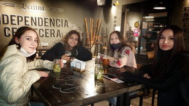 Día del Amigo: lo que se puede hacer en San Juan y no se puede en Mendoza