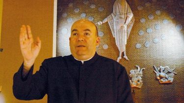 Evoluciona favorablemente la salud del padre Cámpora