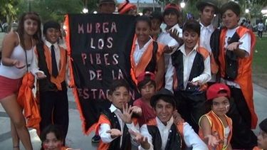 Sentimiento barrial al ritmo de la Murga en Rawson