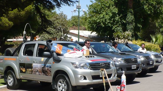Policía Minera: Recibieron movilidades con elementos de fabricación local