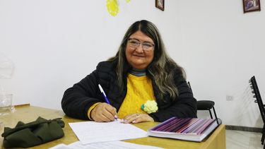 Cristina López anotó durante toda la Novena de San Cayetano las intenciones de los peregrinos.