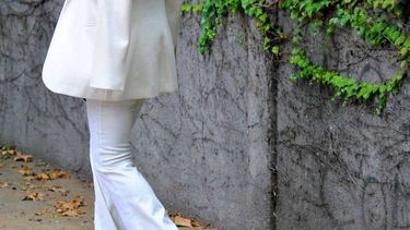 Blanco en invierno: el color del verano se apoderó de los outfits de temporada