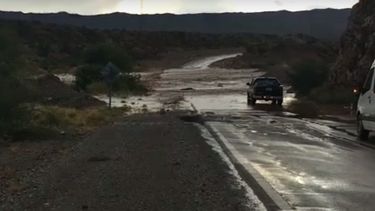 Video: impresionantes imágenes de una creciente en El Villicum