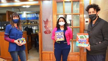 Los chicos que se encuentran en aislamiento recibieron regalos por el Día de la Niñez