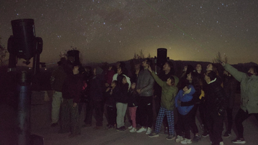 La Luna y Saturno se podrán ver juntos desde San Juan.