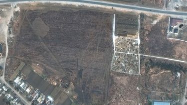 Piden que se investigue la aparición de una fosa común con unos 9.000 cuerpos en Mariupol