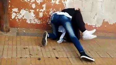 Inician un sumario contra los docentes que no reportaron la brutal pelea de dos alumnas en Caucete
