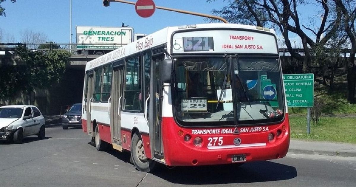 Manoseó A Una Chica En El Colectivo Se Tocó Y Se Tiró Por La Ventanilla 6707