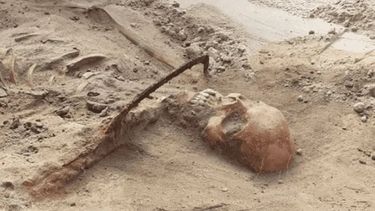 Hallazgo de los restos de la mujer vampira en Polonia.