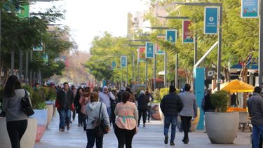 El centro, copado para comprar el regalo para papá: tres rubros estrella y un fuerte empuje del aguinaldo