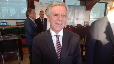 López Rosseti pasó por San Juan y desnudó el cerebro humano