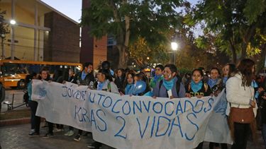 A horas del debate y voto de la despenalización del aborto, los pro-vida marcharon en San Juan