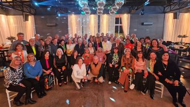 La promoción 1974 de la Escuela de Comercio celebró sus bodas de oro